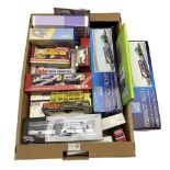 Quantity of diecast vehicles in one box