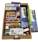 Quantity of diecast vehicles in one box