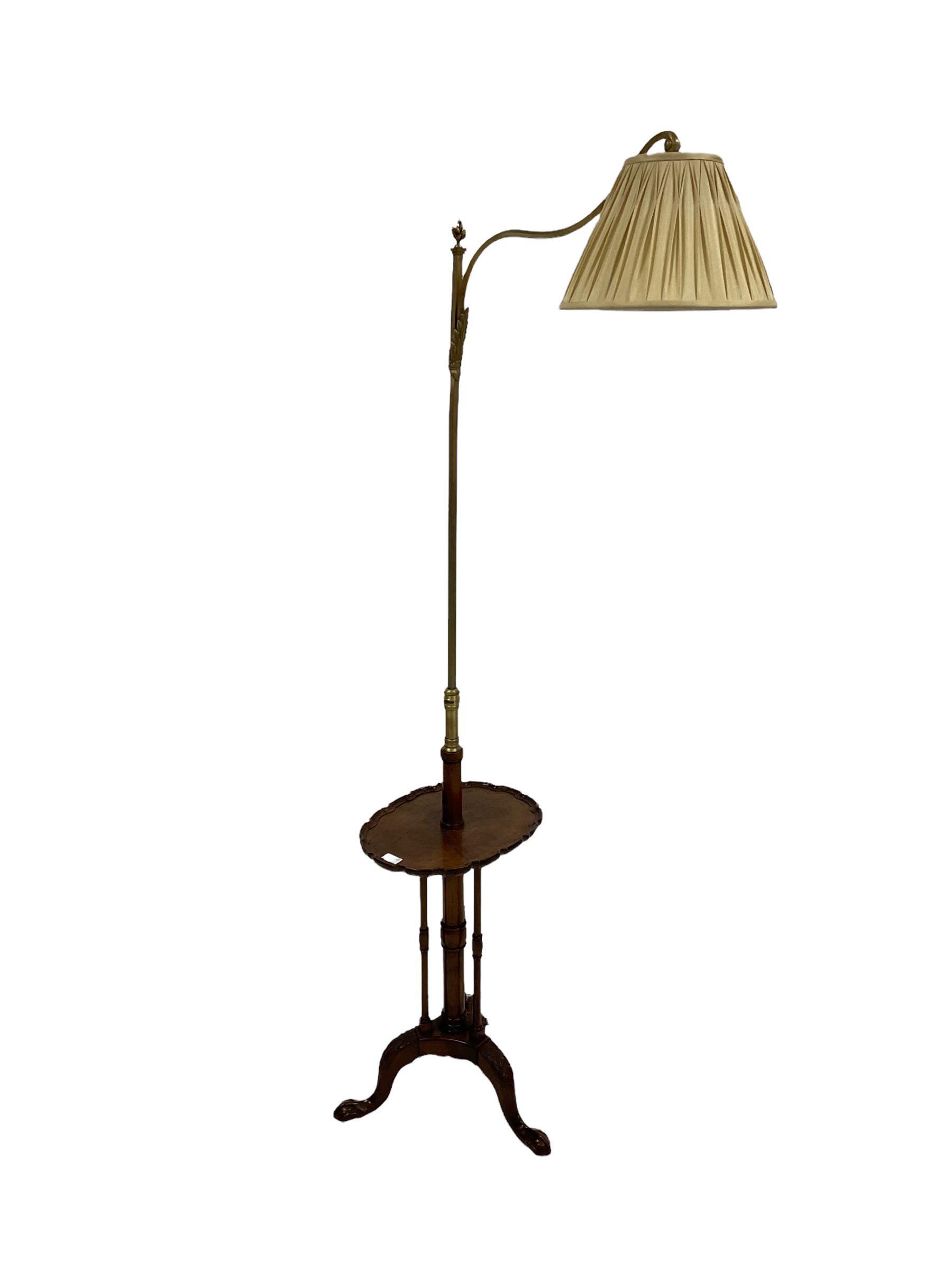 Brass and mahogany lamp