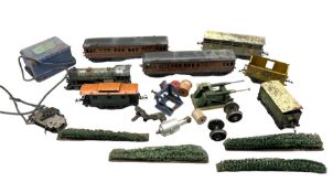 Hornby Series O gauge locomotive and tender