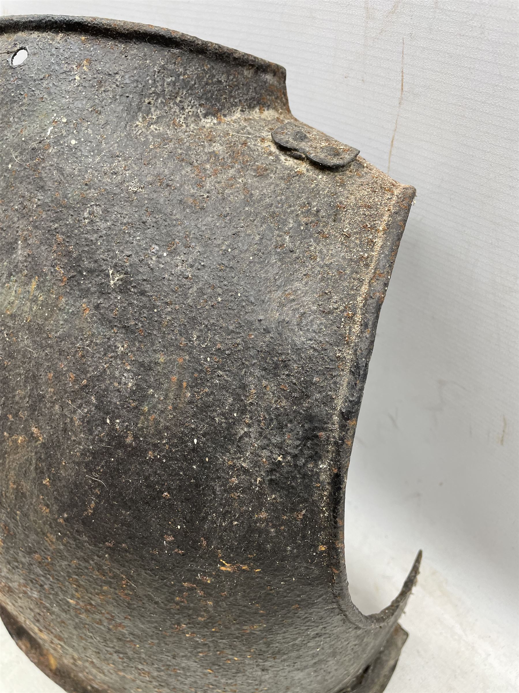 English Civil War period back plate H38cm x W32cm and a lobster tail helmet skull (2) - Image 2 of 7