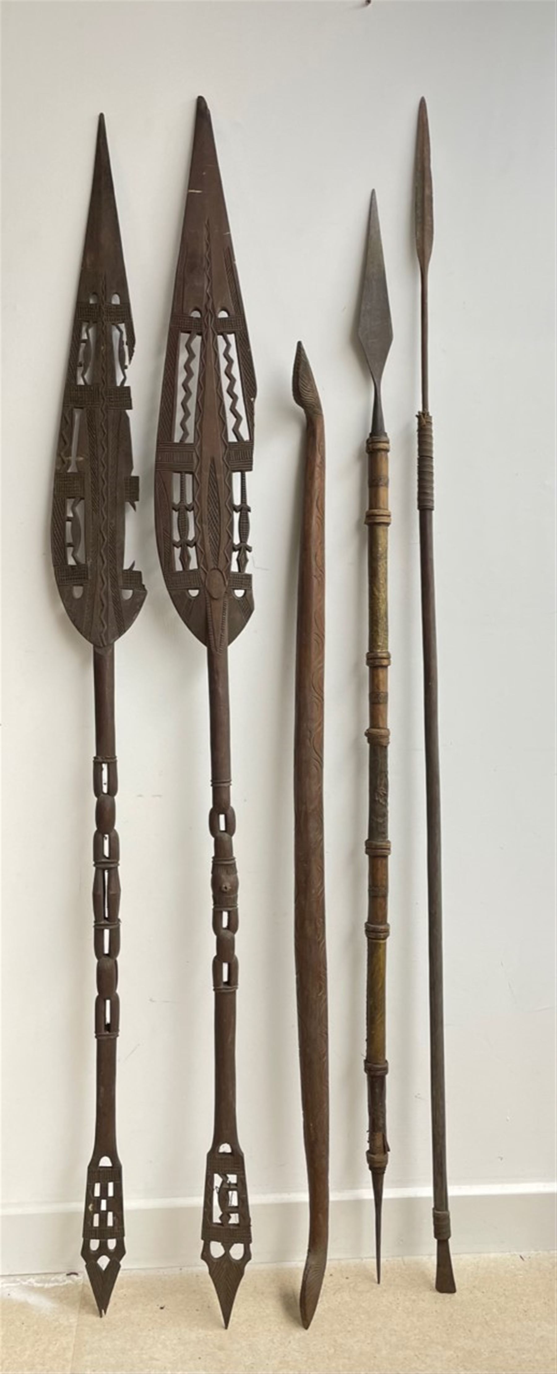 Pair of African carved wooden paddle clubs - Image 2 of 15