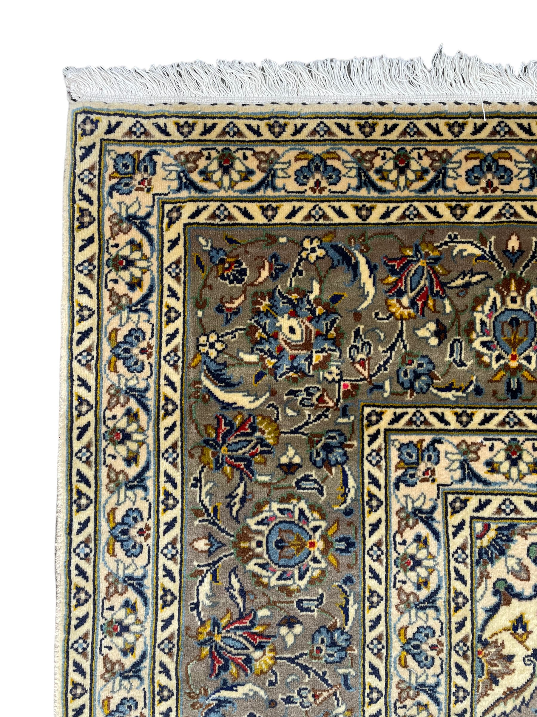 Fine Persian Kashan rug - Image 3 of 6