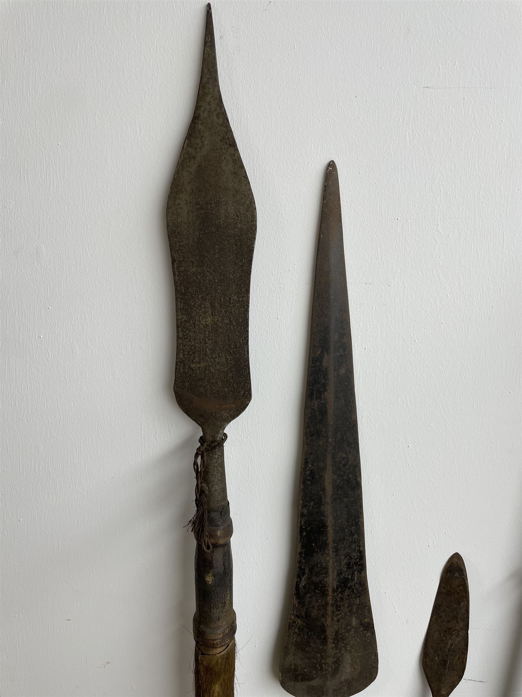 Pair of African carved wooden paddle clubs - Image 11 of 15