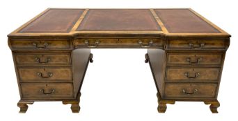 Large Georgian style figured walnut desk