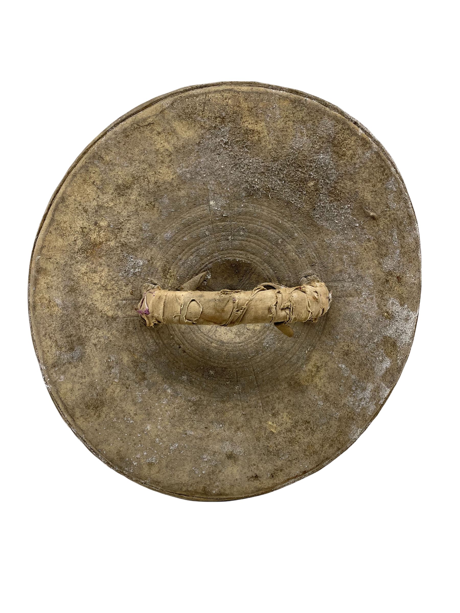 Somali Hippopotamus hide circular shield with concentric design D36cm - Image 2 of 2
