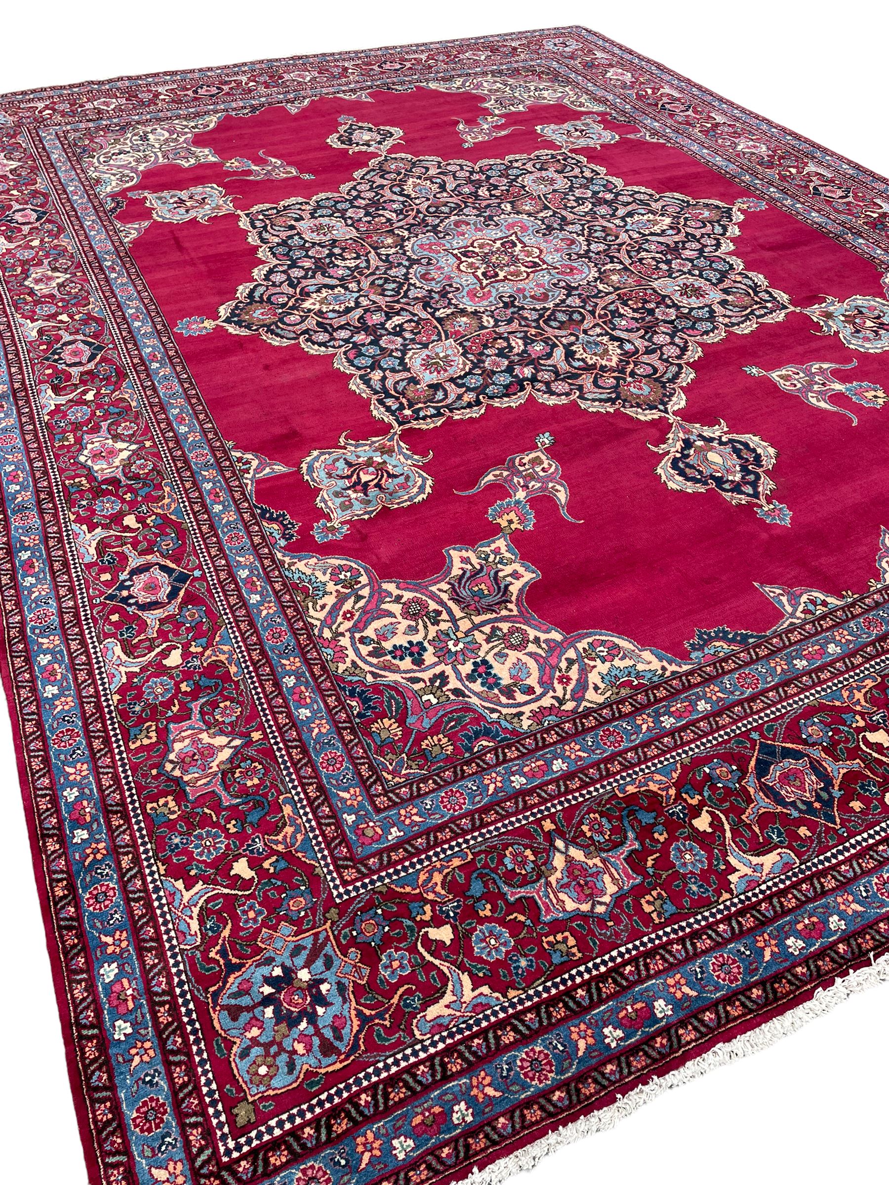 Large Persian Meshed red ground carpet - Image 2 of 6