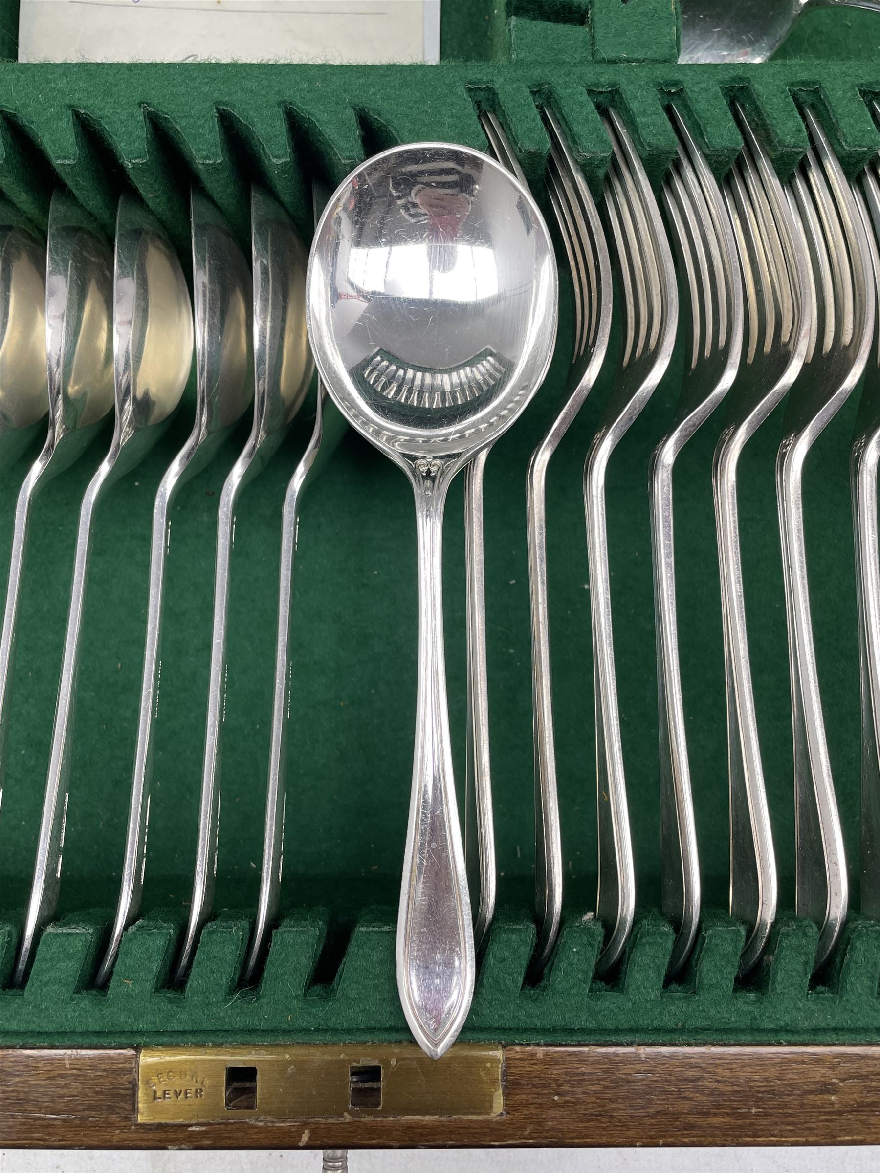 Regent plated canteen of Sheraton cutlery for eight covers by Garrards in mahogany box together with - Image 5 of 7