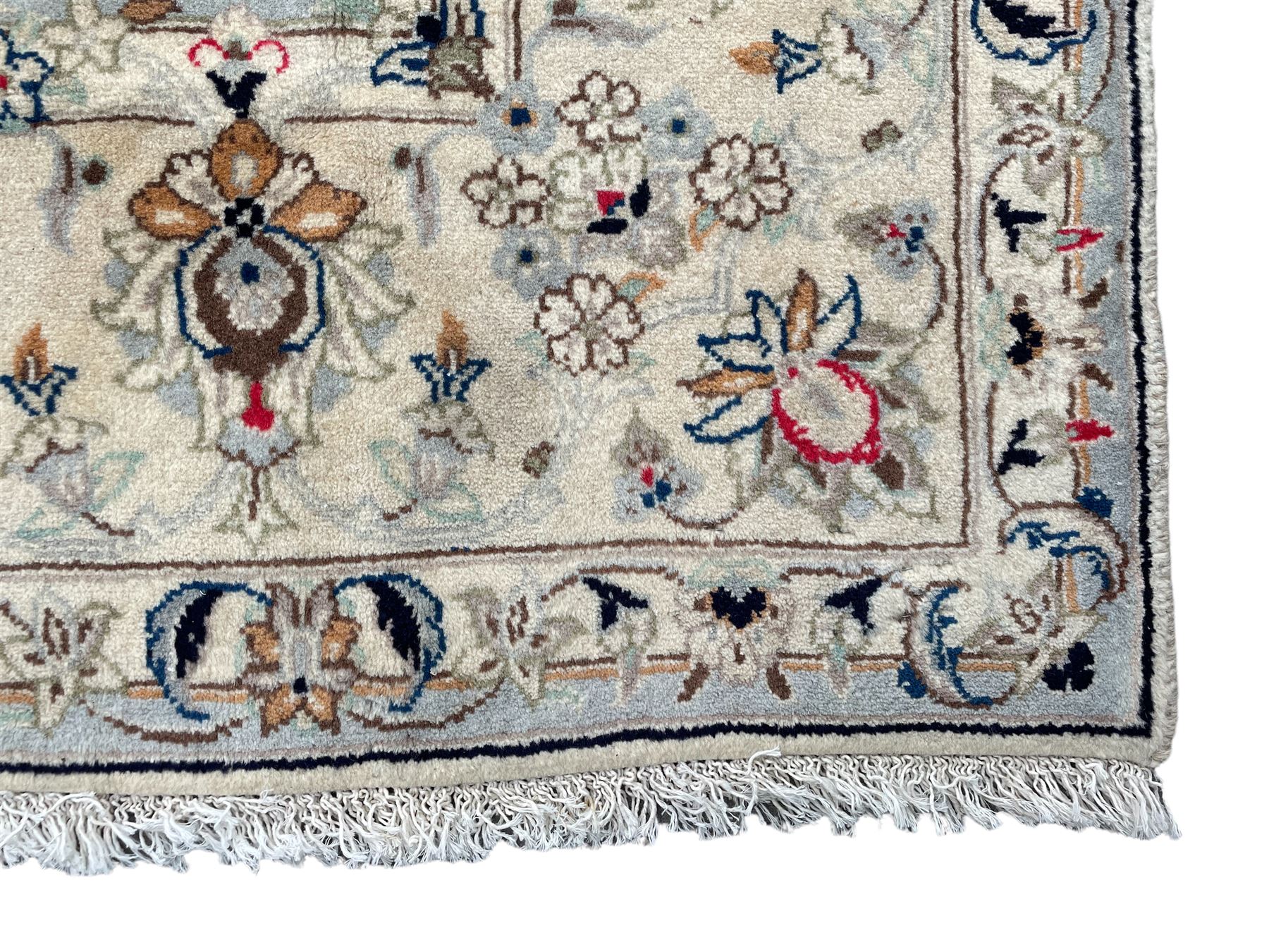 Persian Kashan ivory ground rug - Image 8 of 8