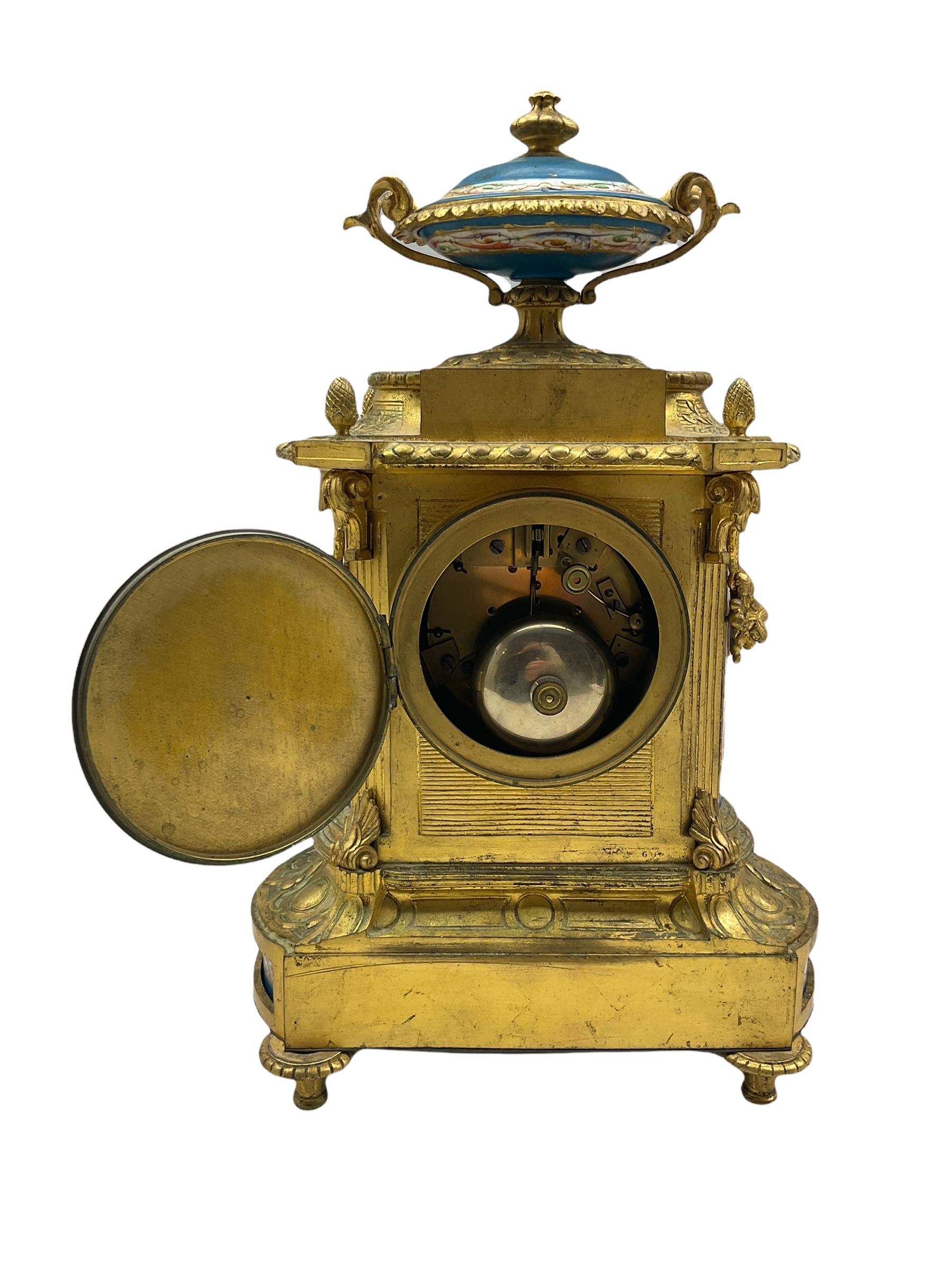 Gilt and porcelain mounted mantle clock - Image 5 of 6