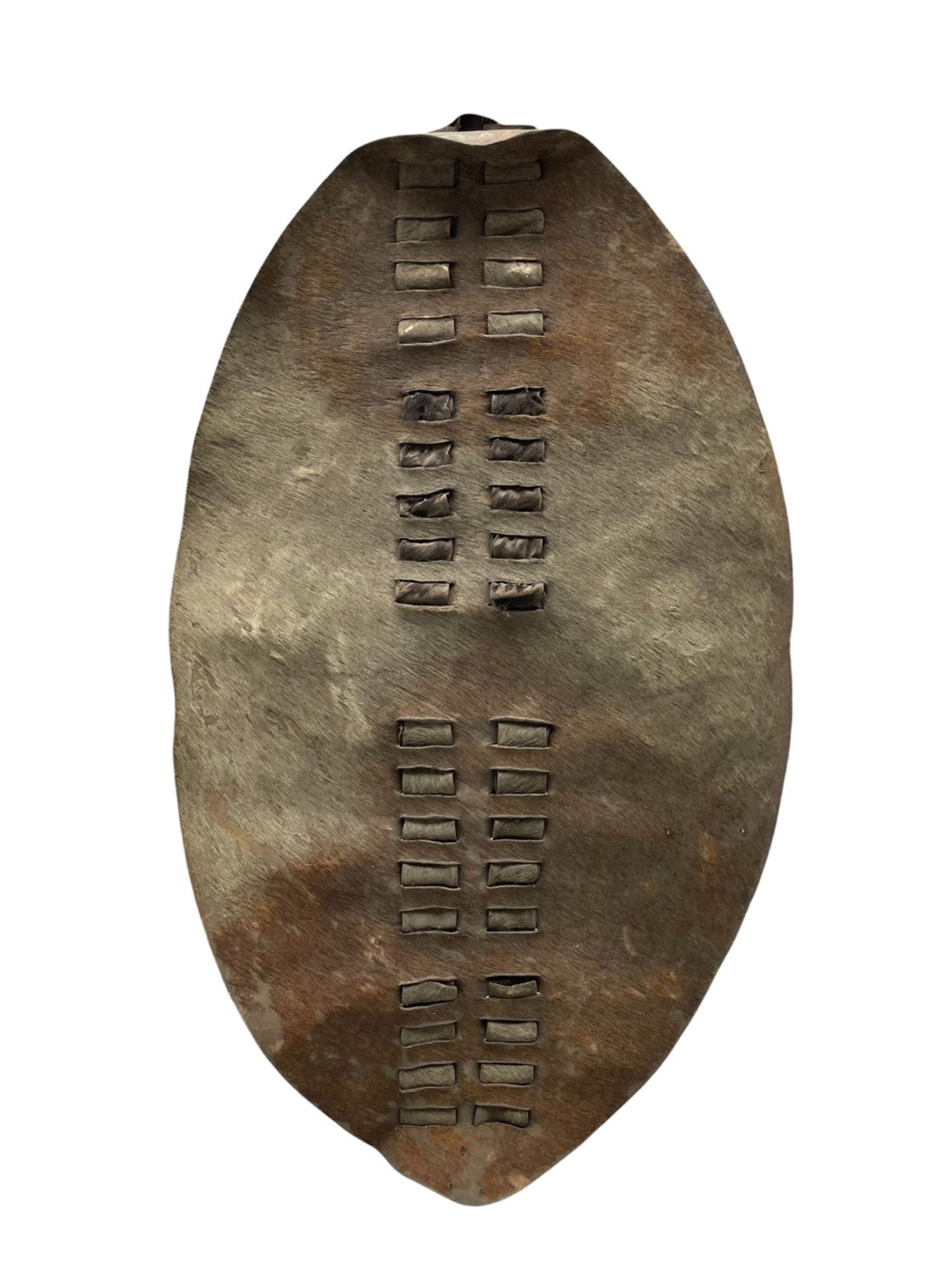 Pair of African carved wooden paddle clubs - Image 14 of 15