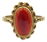 9ct gold single stone cabochon garnet ring