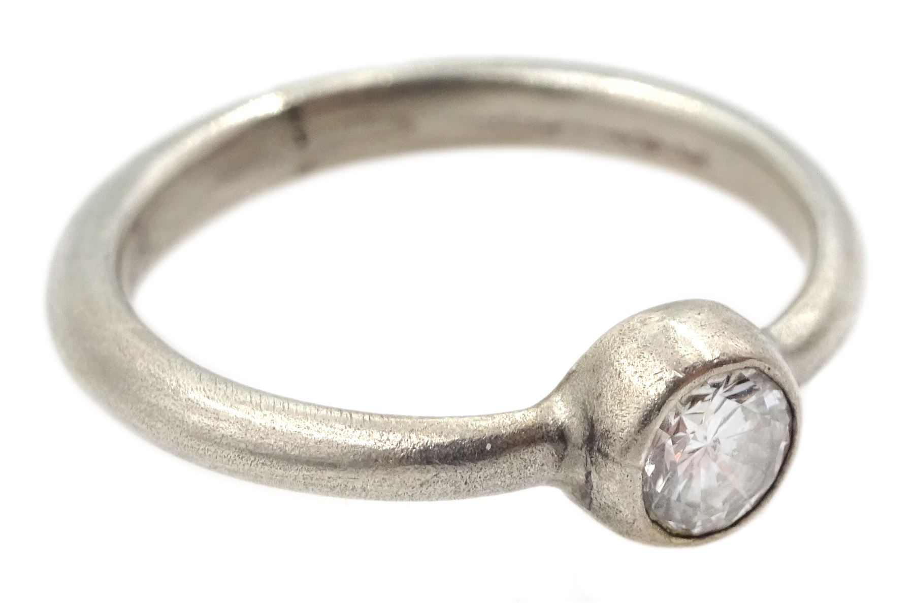 Silver single round brilliant cut diamond ring - Image 3 of 4