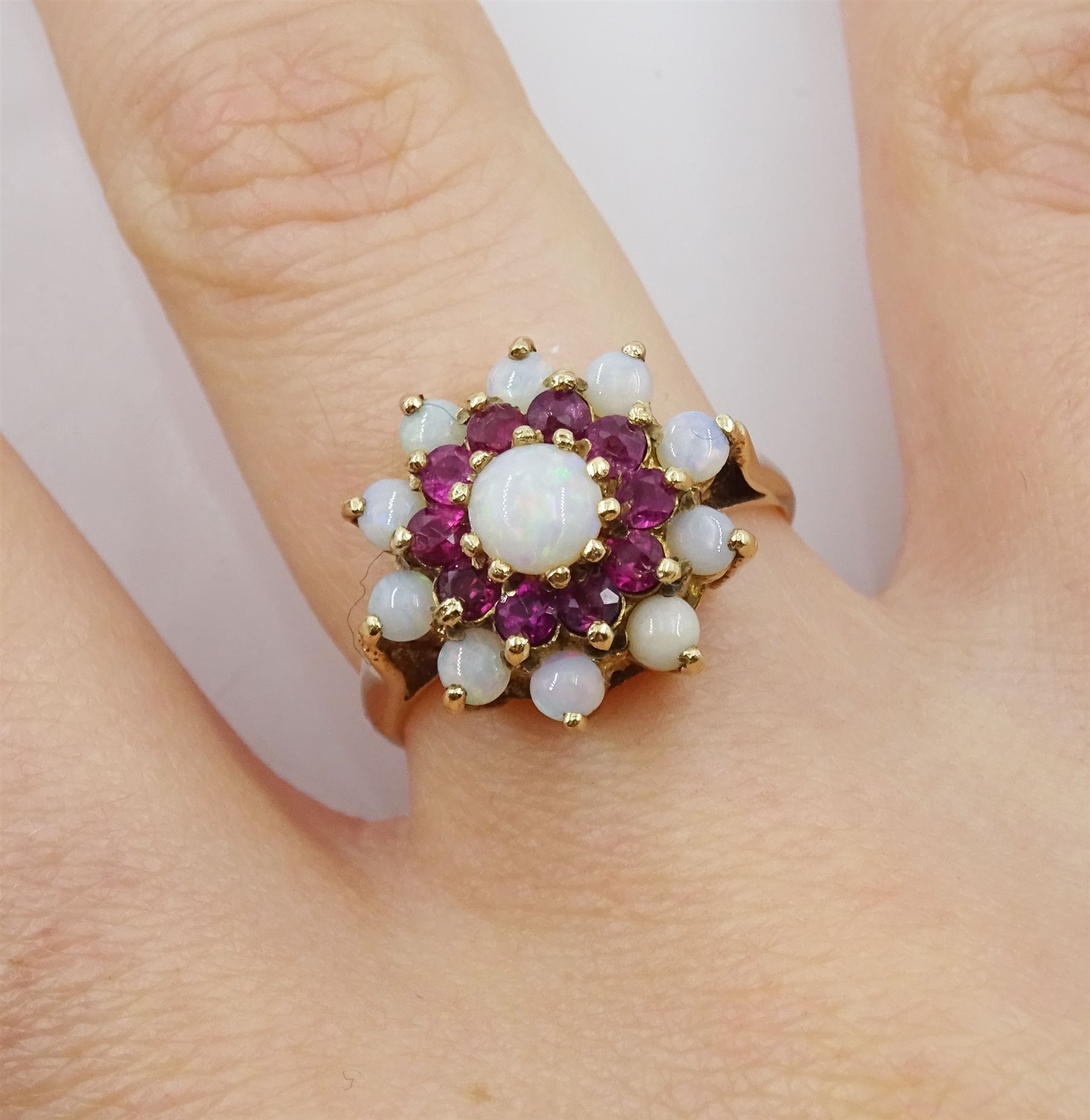 9ct gold opal and ruby cluster ring - Image 2 of 4