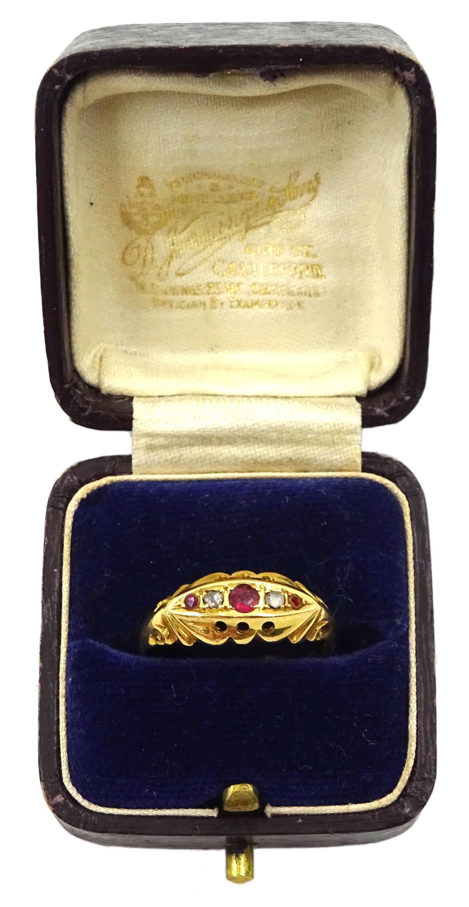 Early 20th century 18ct gold five stone diamond and pink stone ring - Image 5 of 5
