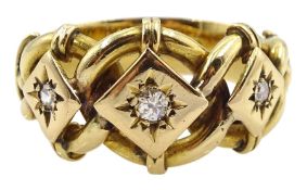 Early 20th century 18ct gold three stone diamond knot design ring