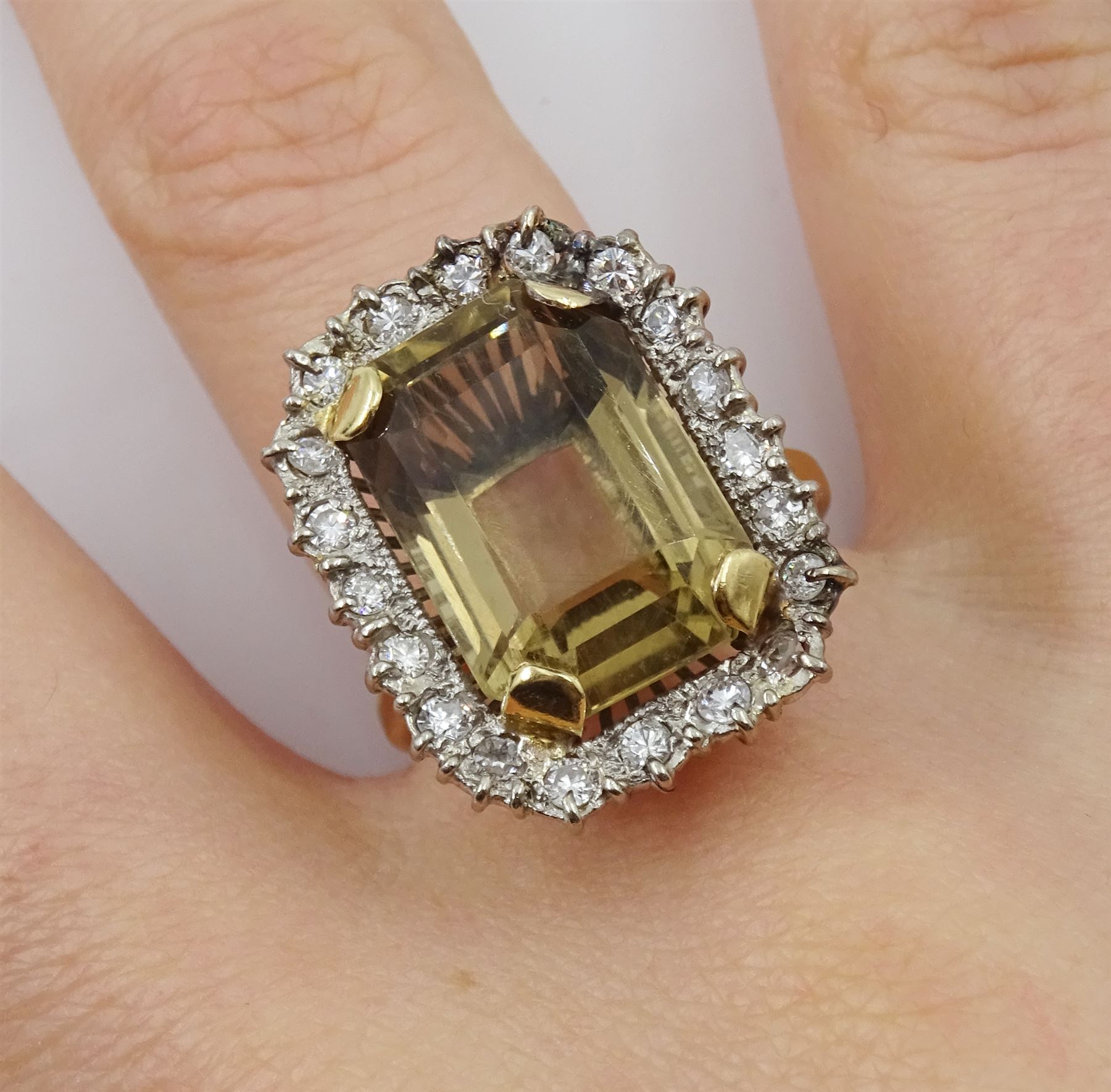 Gold smoky quartz diamond cluster ring - Image 2 of 4
