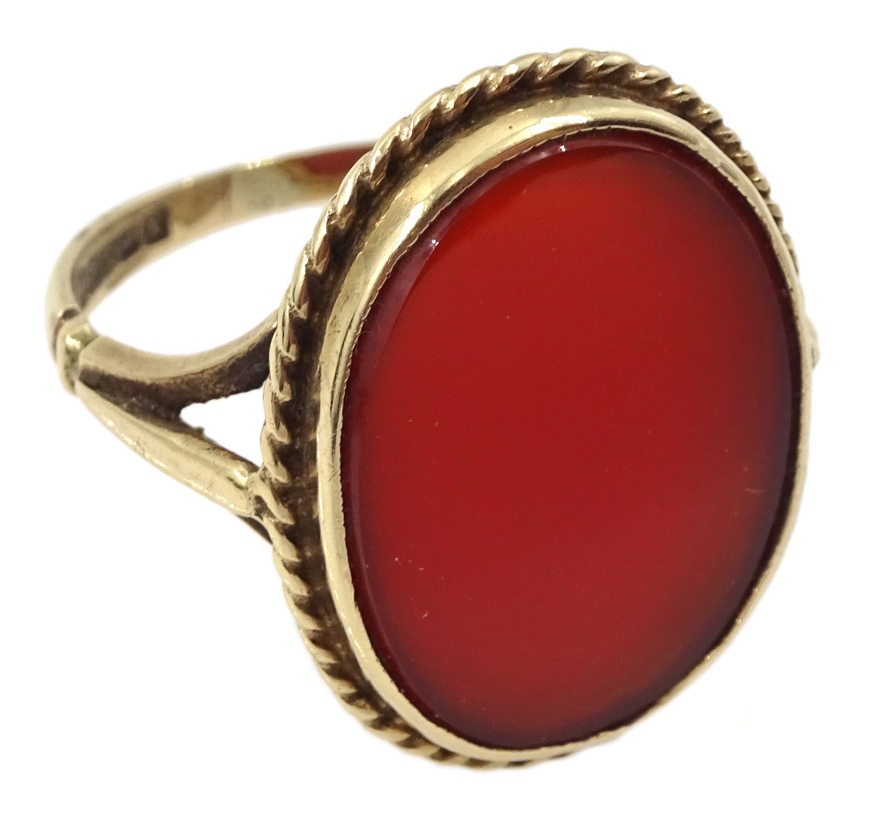 9ct gold single stone oval carnelian ring - Image 3 of 4