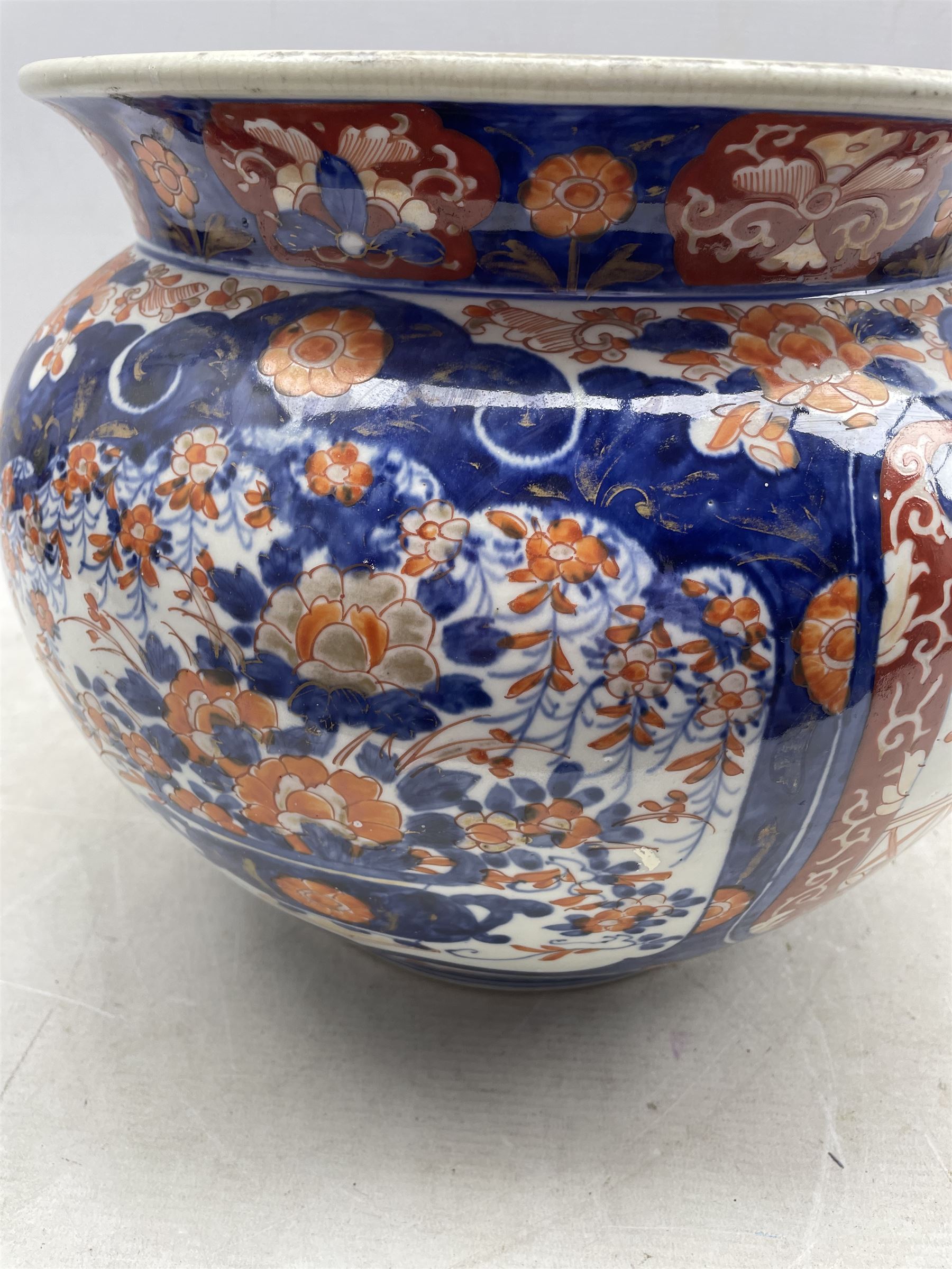 Early 20th century Japanese Imari pattern Jardiniere - Image 2 of 3