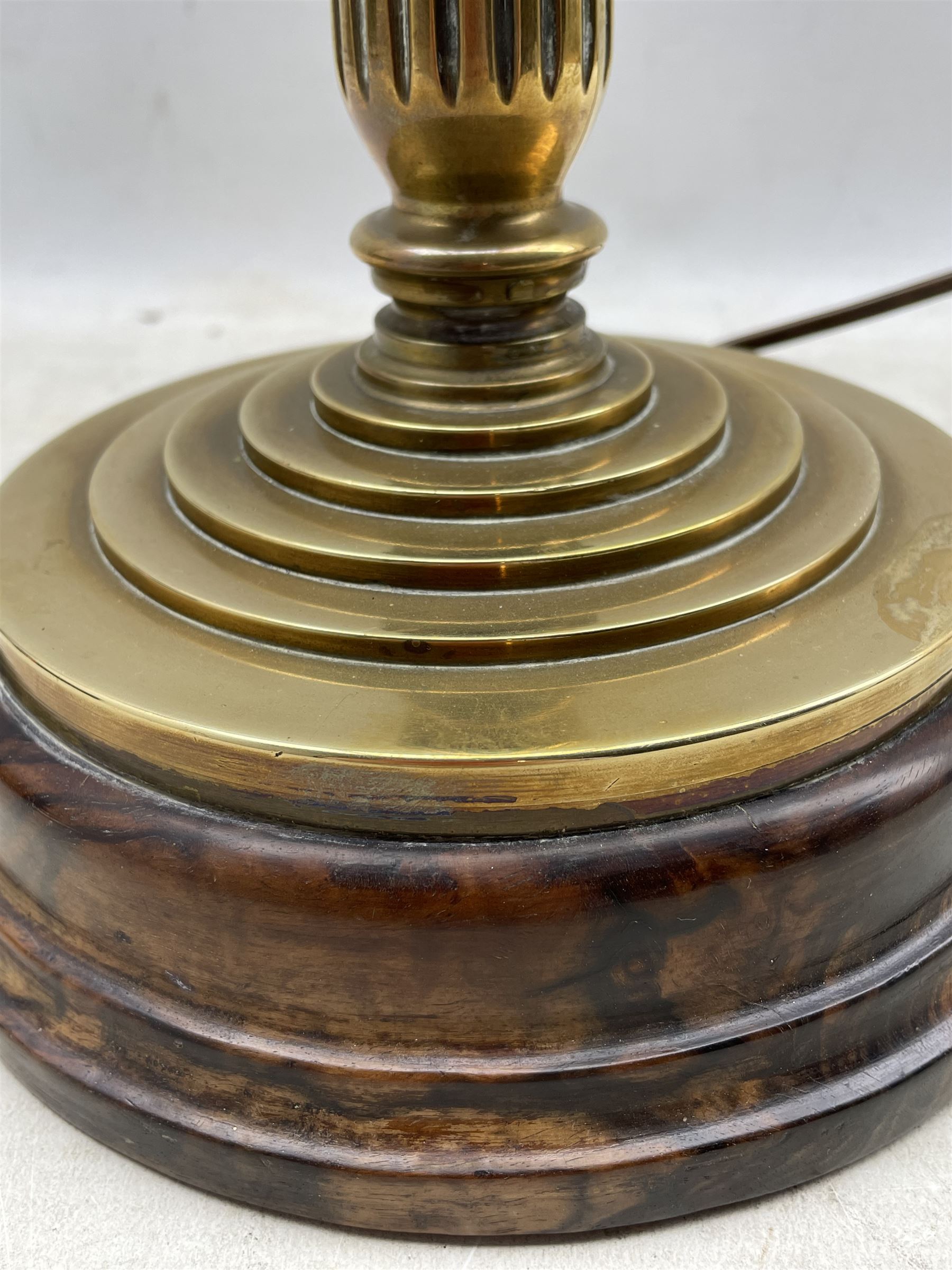 Early 20th century brass lamp - Image 2 of 2