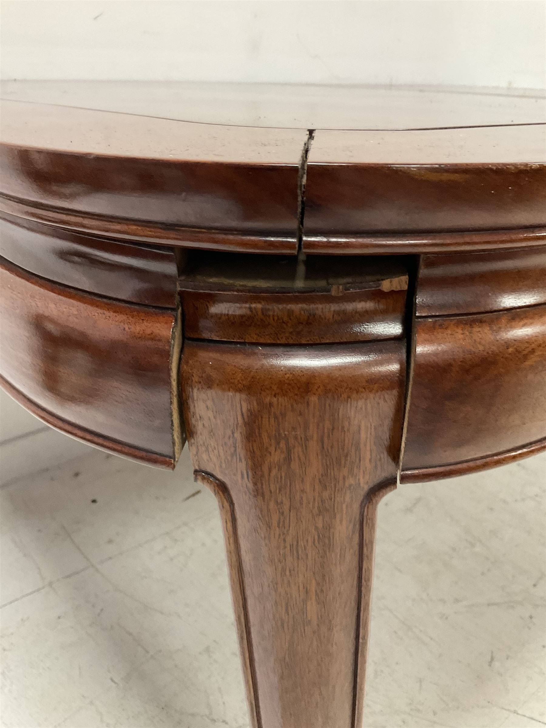 Contemporary Chinese rosewood extending dining table - Image 5 of 6