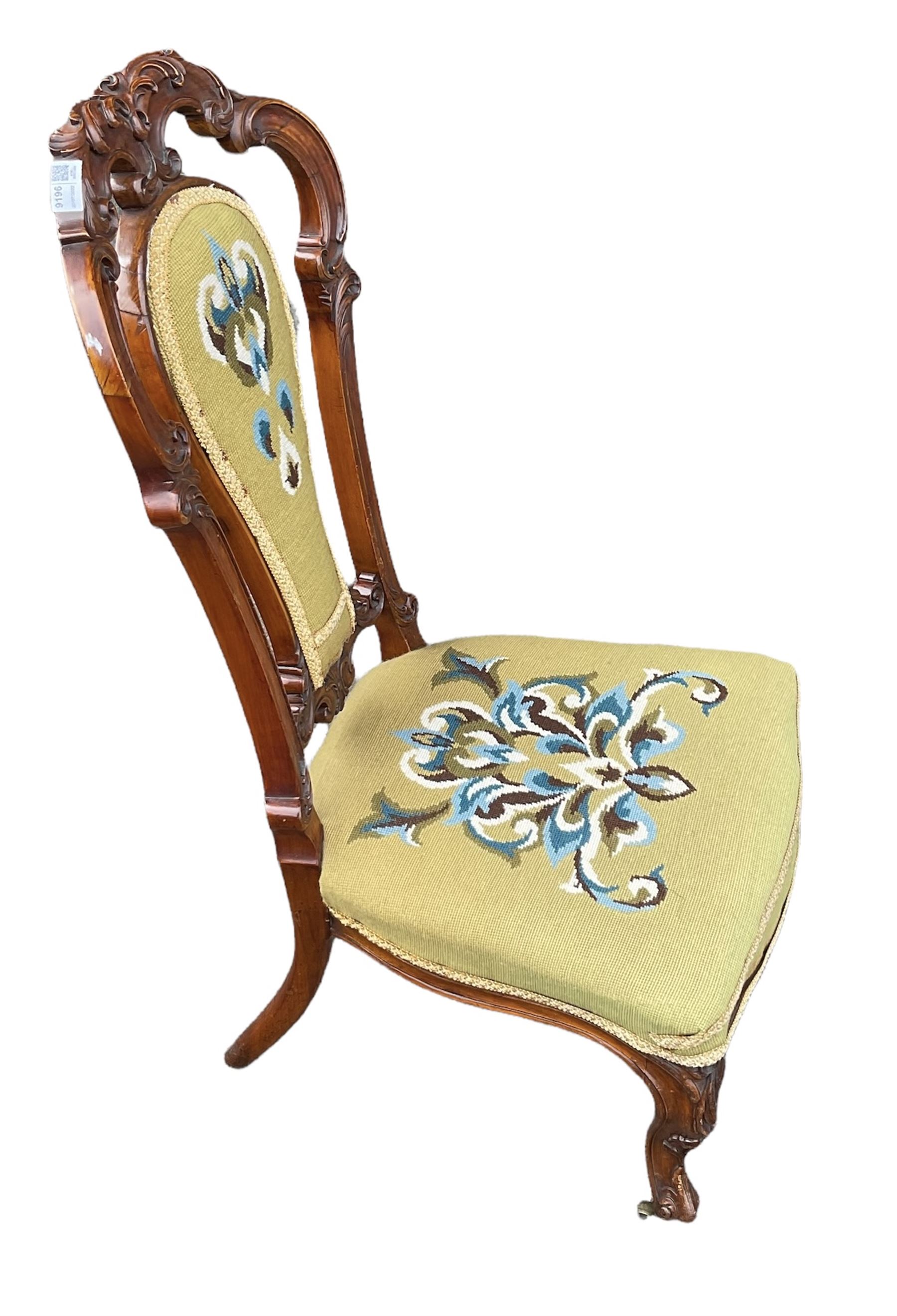 Victorian walnut framed hall chair - Image 2 of 2