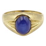 14ct gold single stone star sapphire ring