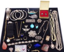 Victorian and later silver jewellery including Albertina chain