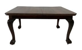 19th century mahogany extending dining table