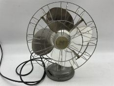 Limit - metal desk fan