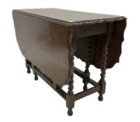 Early 20th century oak gate leg table