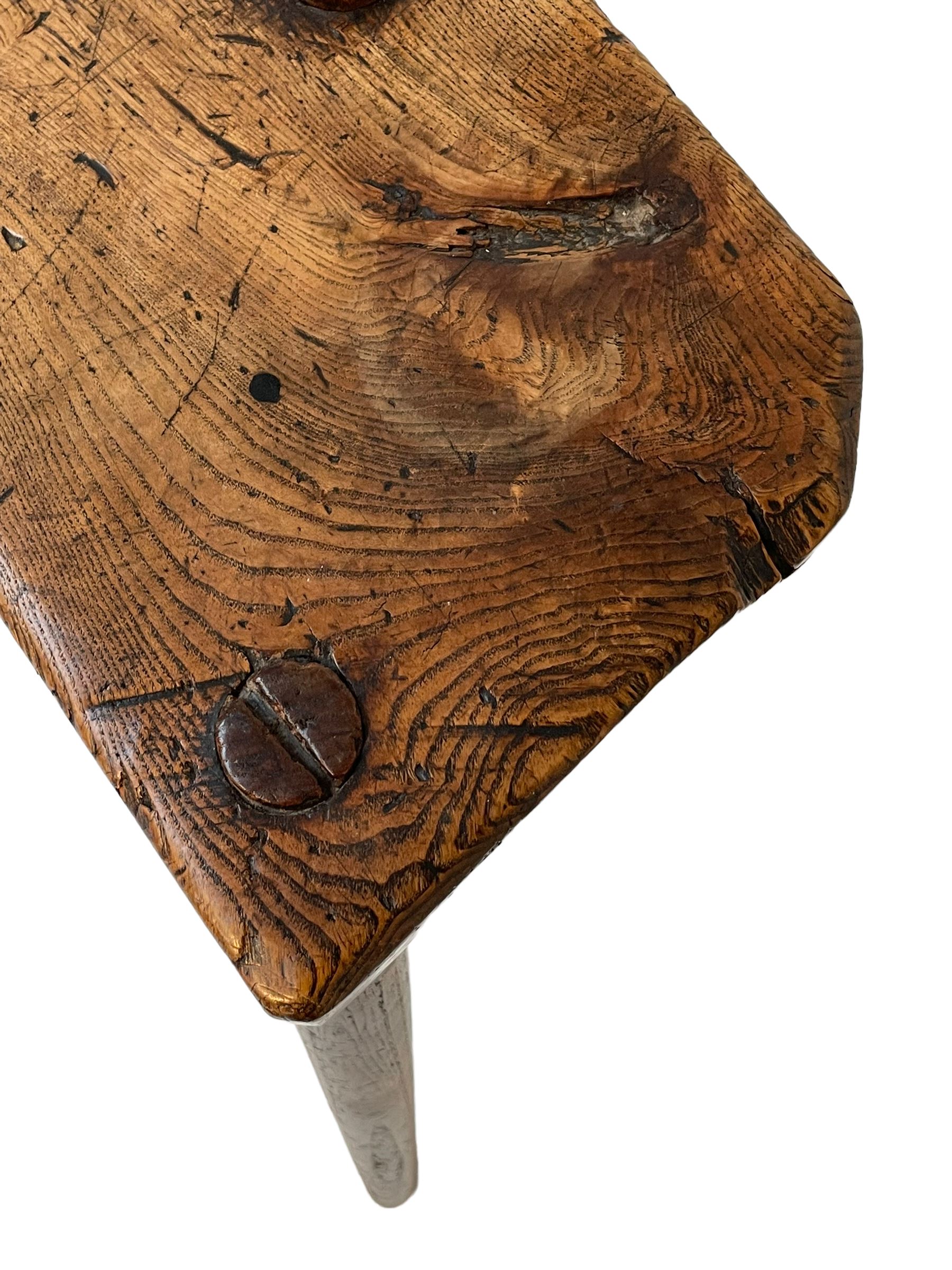 Early 19th century three-legged milking stool - Image 4 of 6