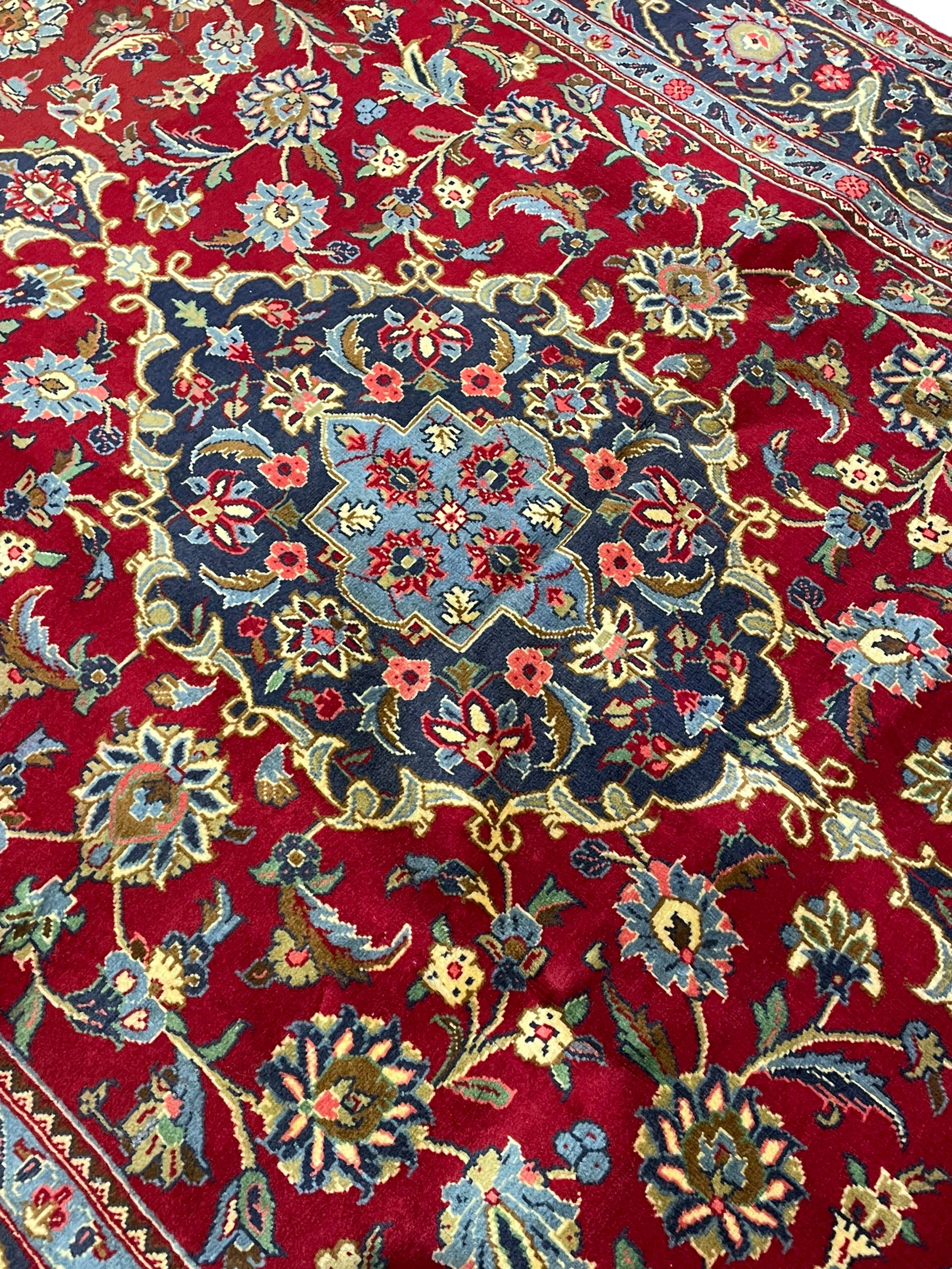 Persian Kashan red ground rug - Image 6 of 6