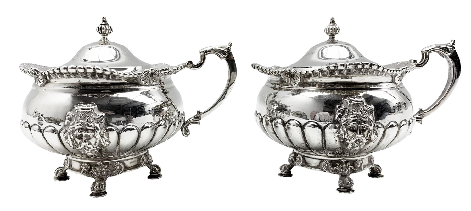 Early 20th century silver double condiment set of circular design with gadrooned borders - Image 3 of 5