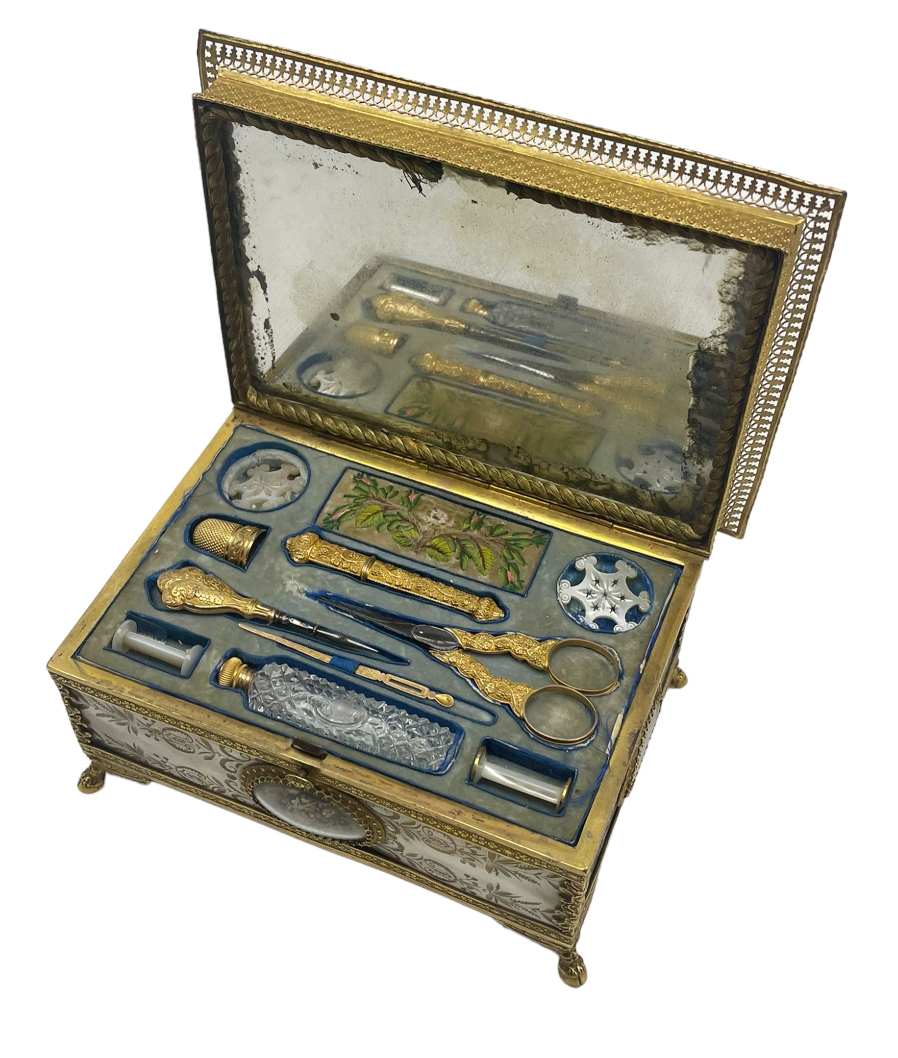 Early 19th century French Palais Royal type ormolu and mother-of-pearl musical sewing etui - Image 2 of 19