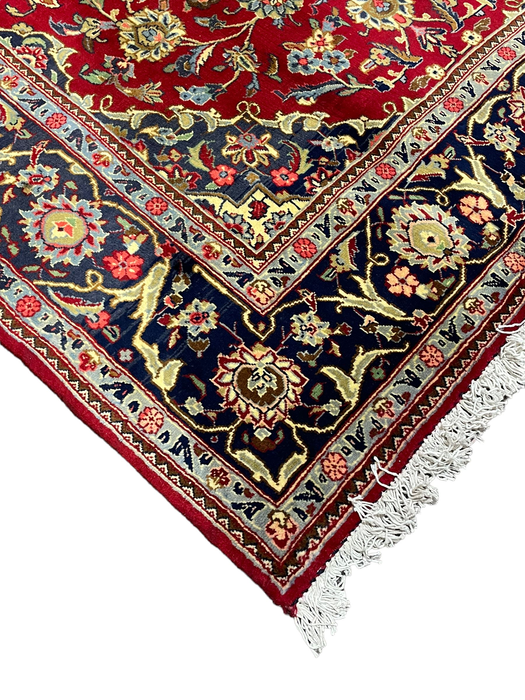 Persian Kashan red ground rug - Image 2 of 6