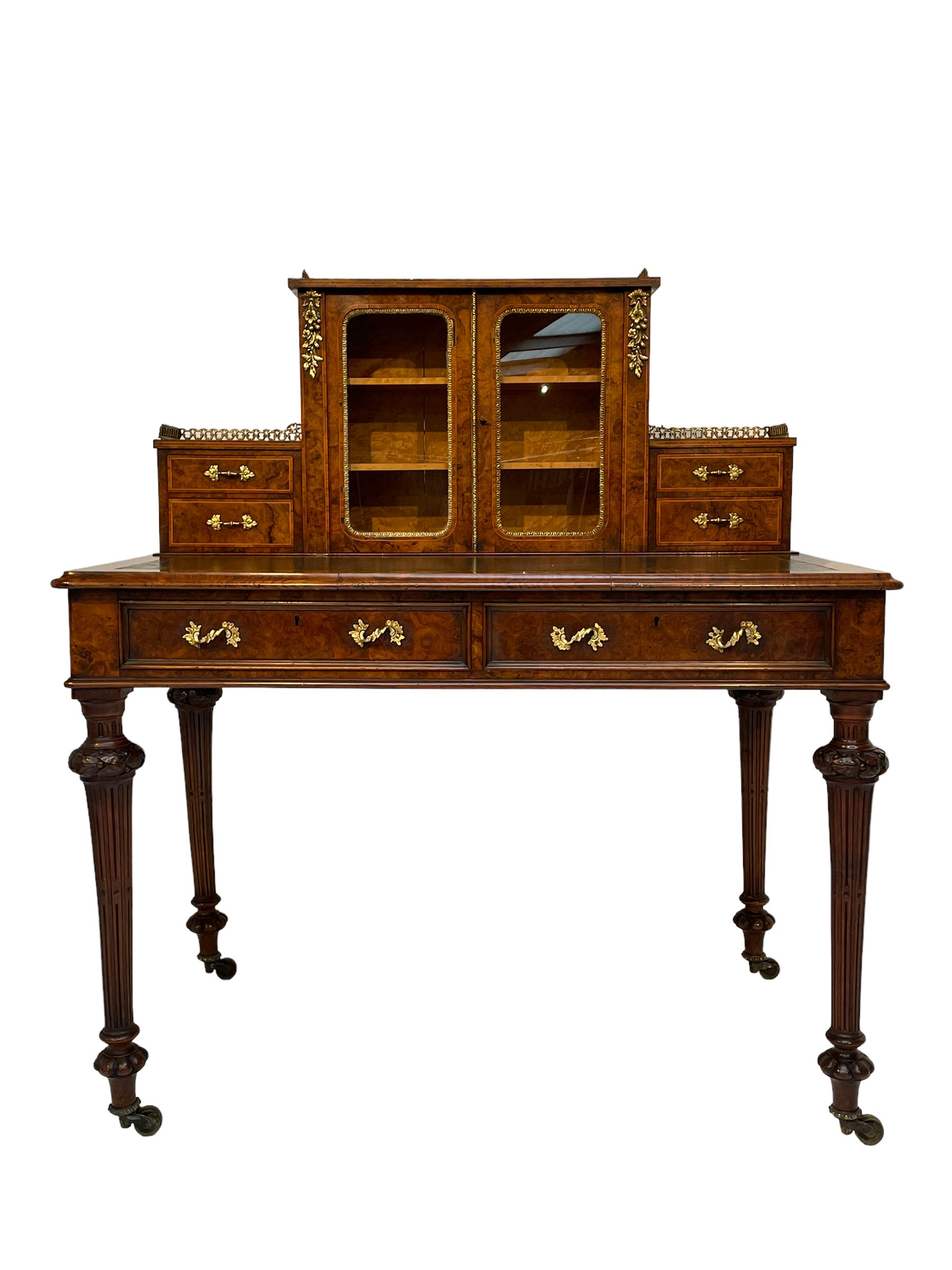 19th century figured walnut lady's writing desk or Bonheur du Jour - Image 5 of 14