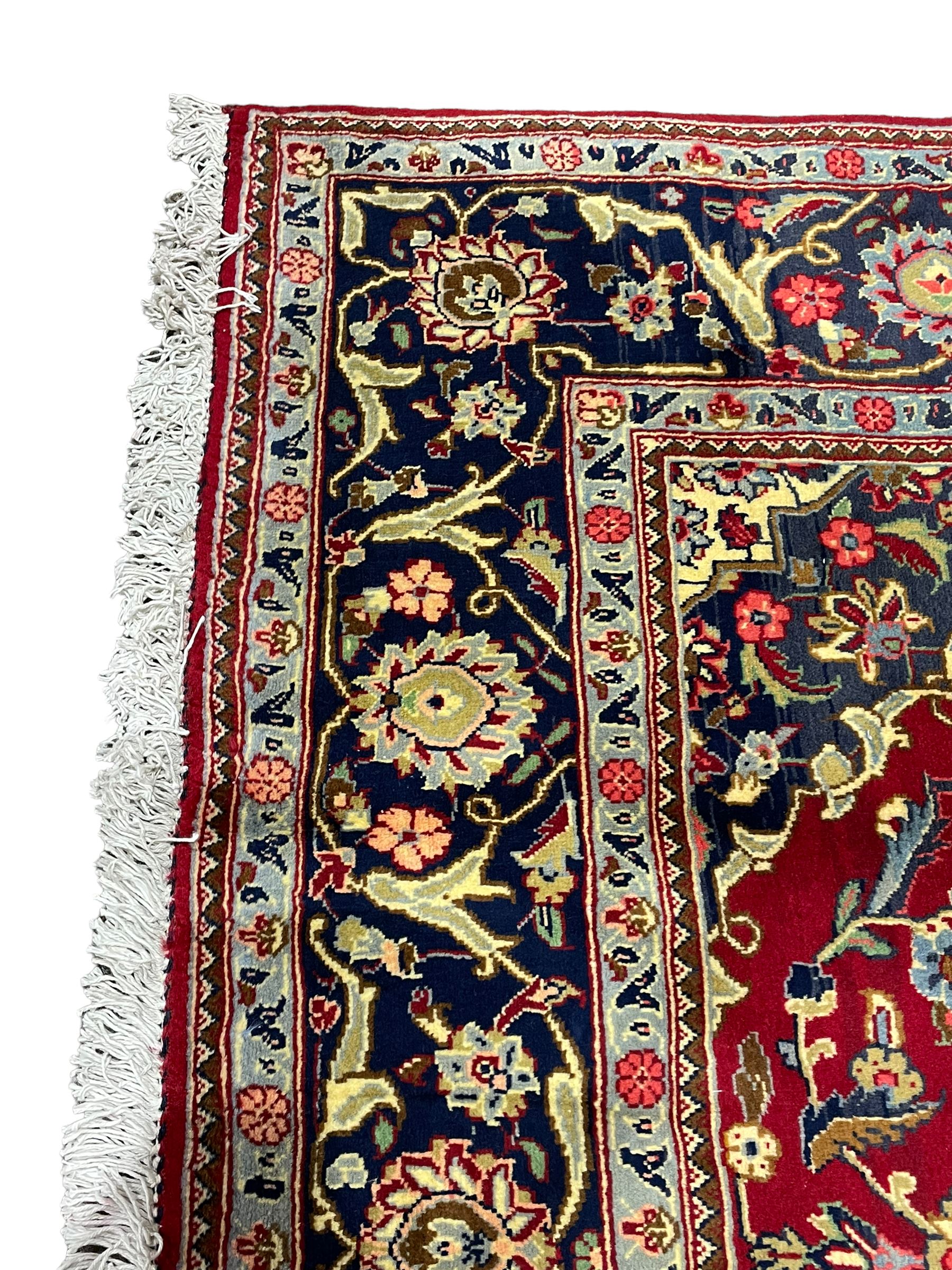 Persian Kashan red ground rug - Image 3 of 6