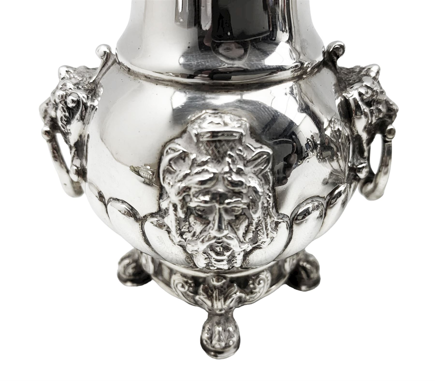 Early 20th century silver double condiment set of circular design with gadrooned borders - Image 5 of 5