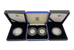 Two The Royal Mint United Kingdom 2008 'Queen Elizabeth I' silver proof five pound coins