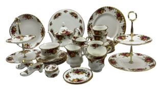 Royal Albert Old Country Roses pattern tea set comprising six cups