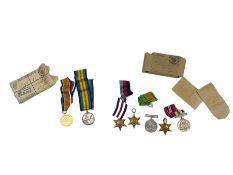 World War 1 medal pair comprising war and victory medals