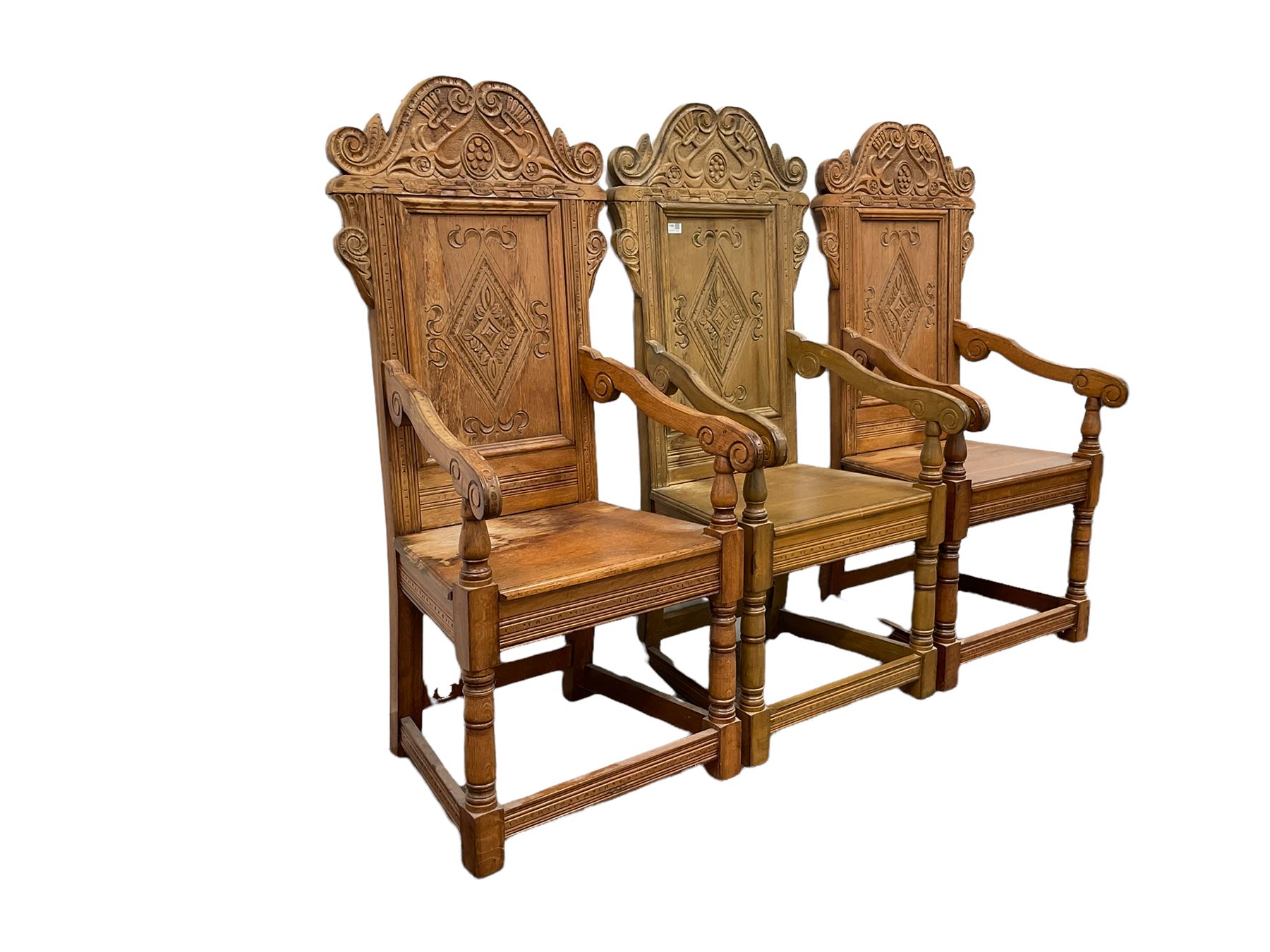 Set six 17th century style oak Wainscot chairs - Image 4 of 8