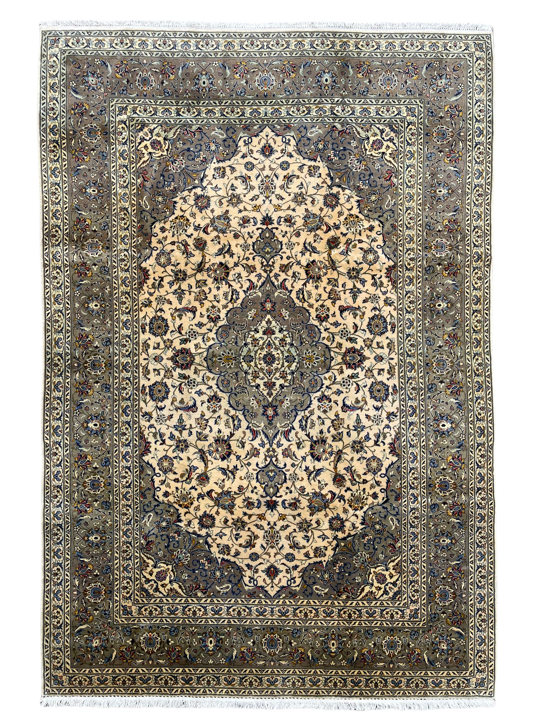 Fine Persian Kashan rug