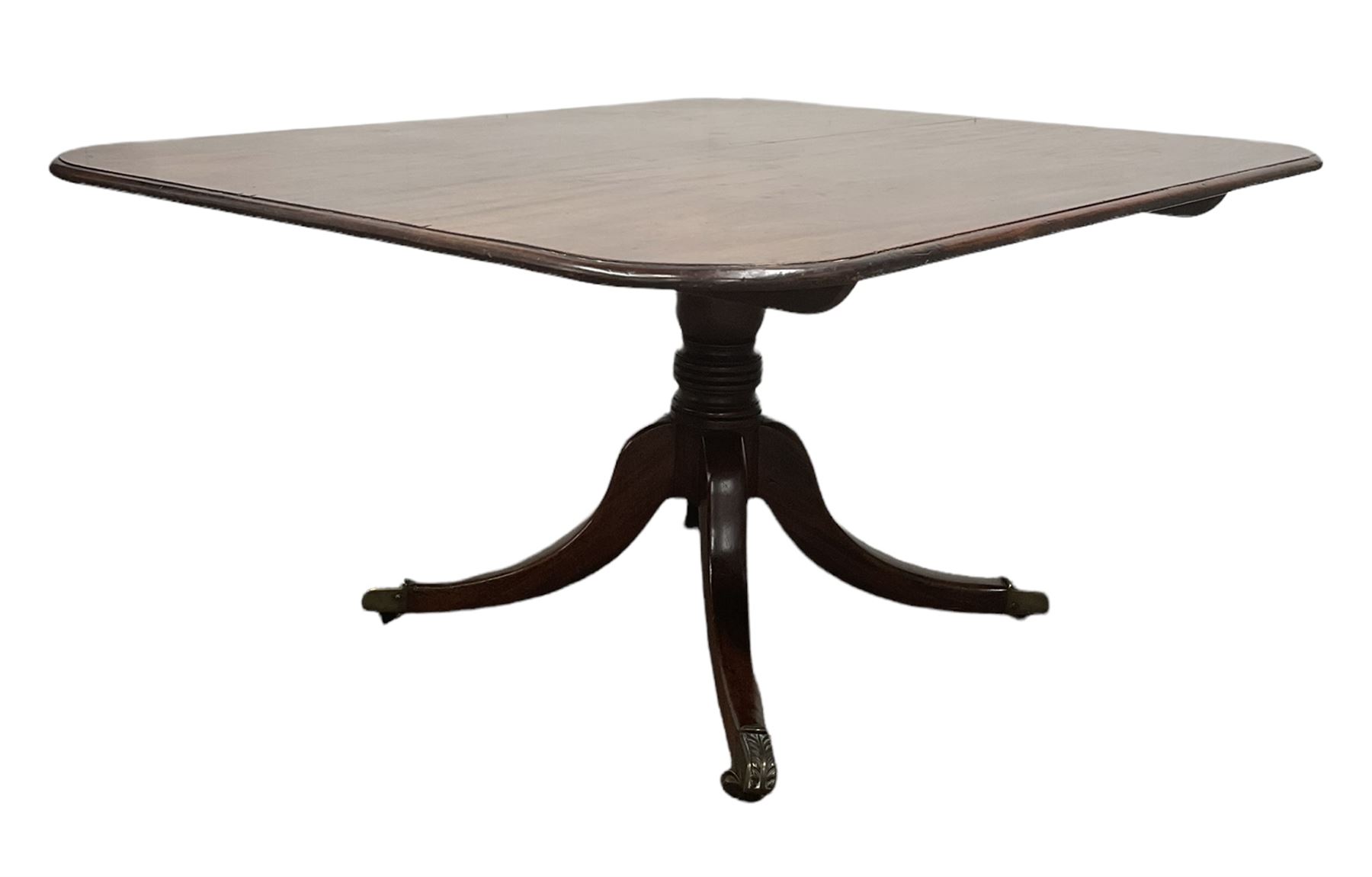 Georgian mahogany breakfast table