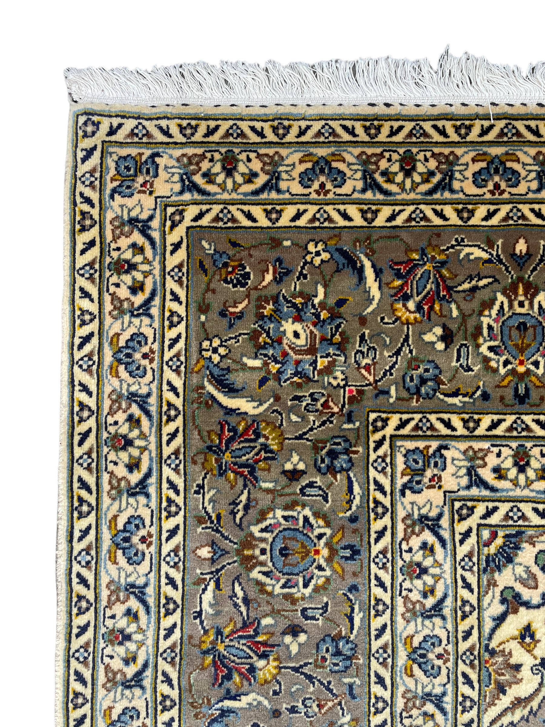 Fine Persian Kashan rug - Bild 3 aus 6