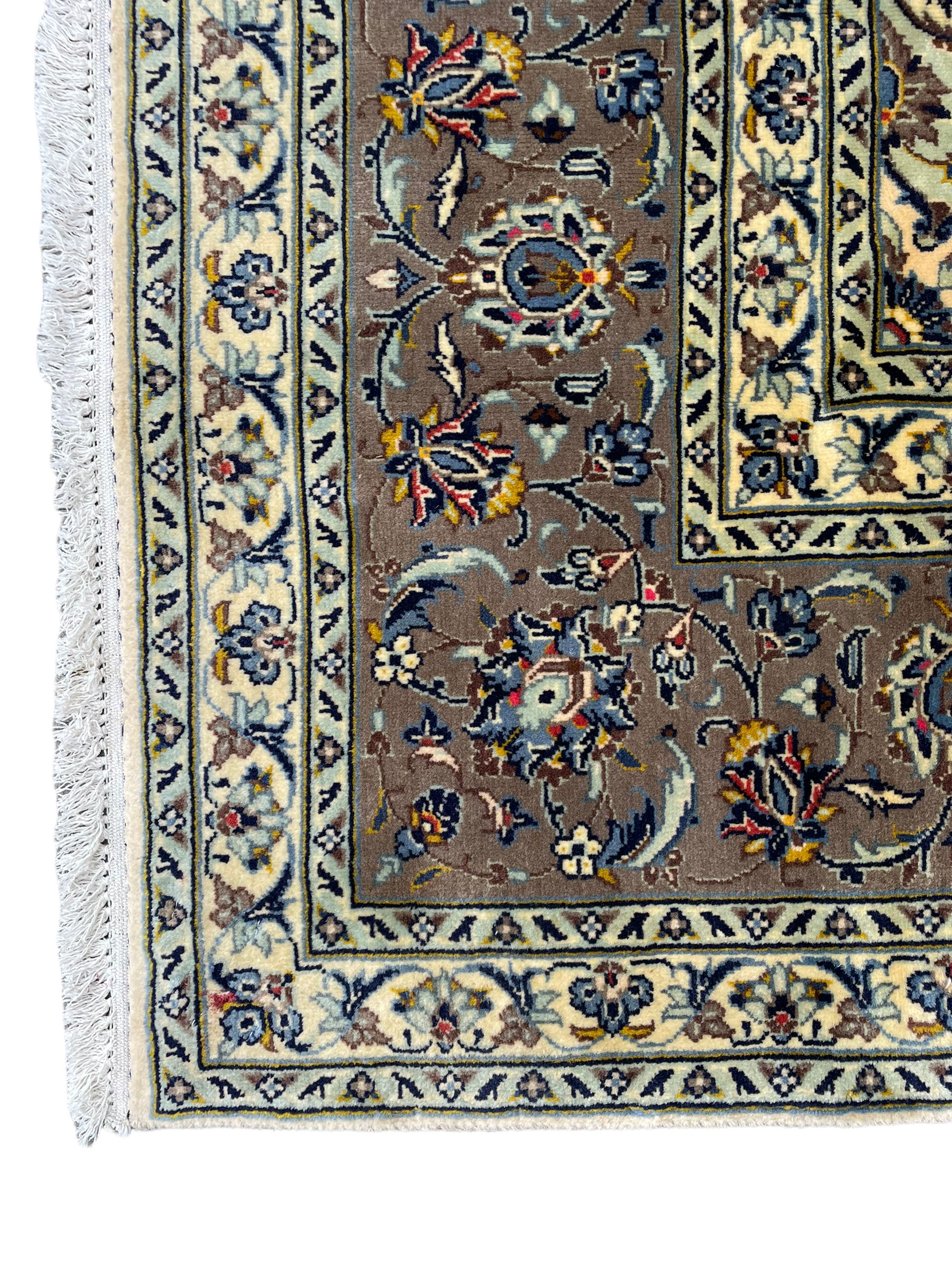 Fine Persian Kashan rug - Bild 2 aus 6