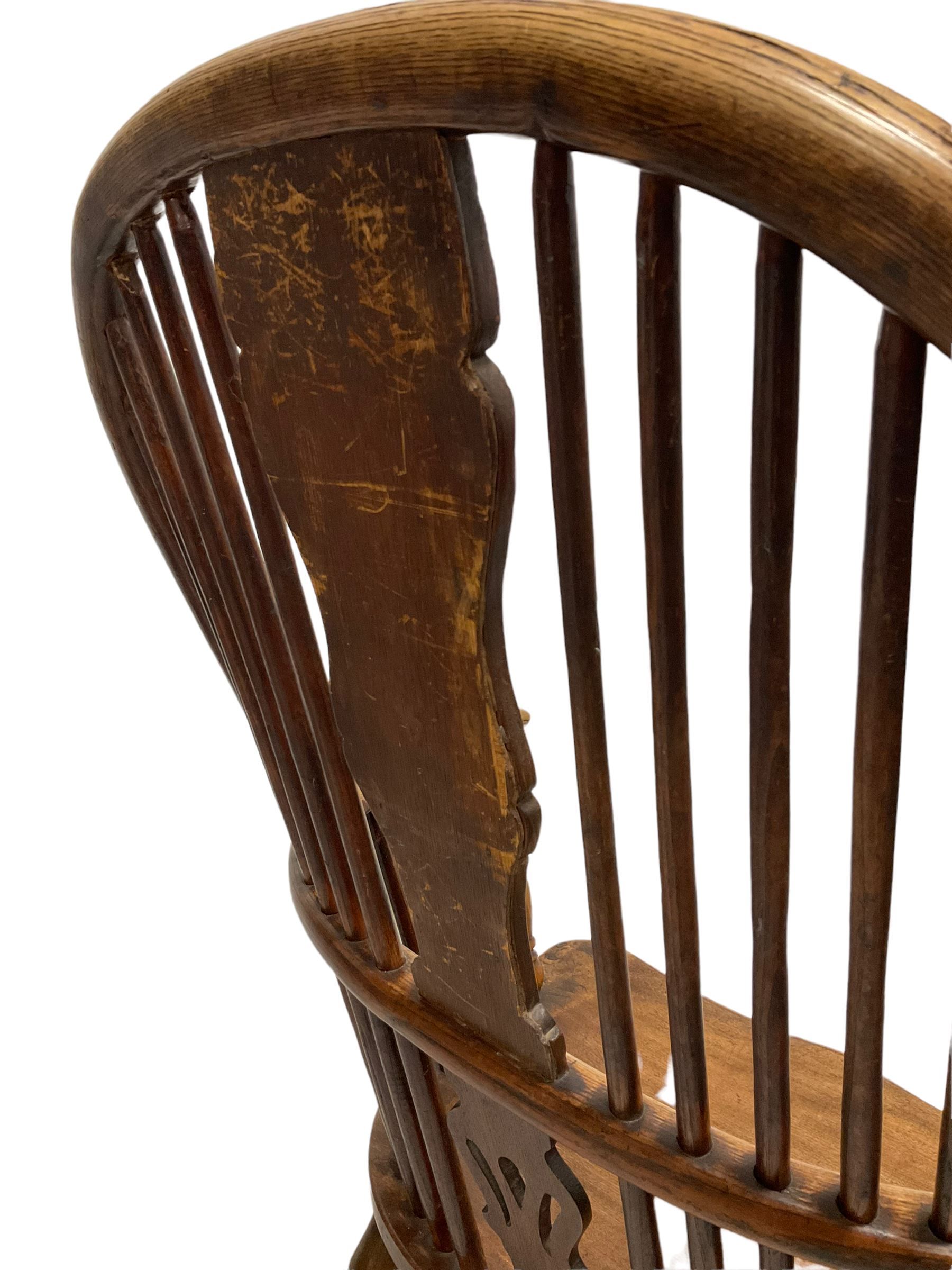 Early 19th century Windsor armchair - Image 4 of 5