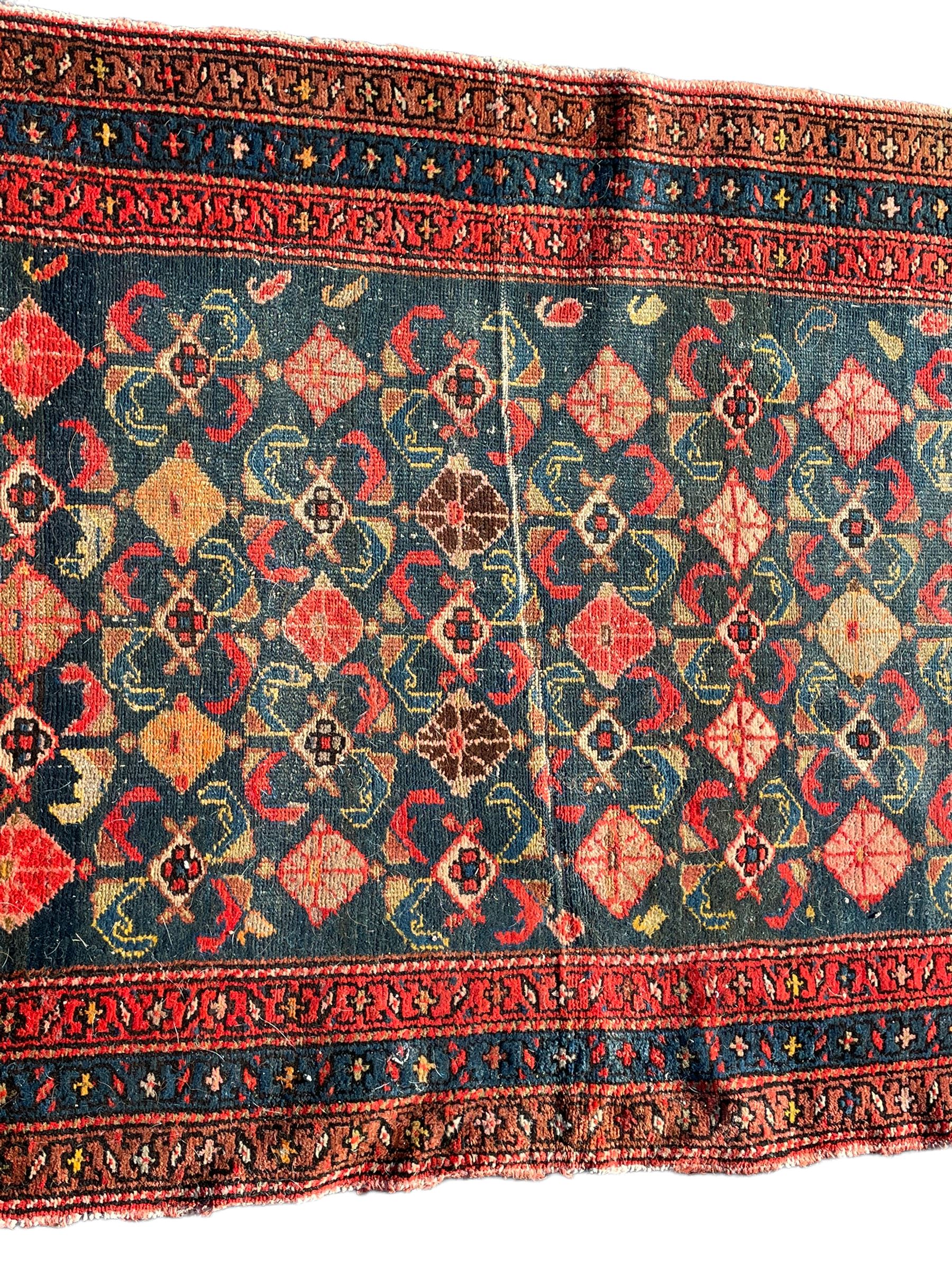 Early 20th century old Persian Hamadan runner - Bild 6 aus 9