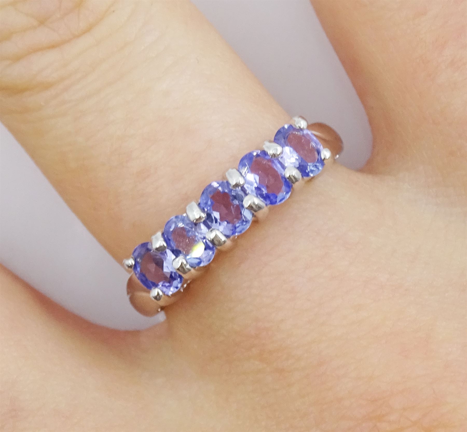 9ct white gold five stone oval tanzanite ring - Image 2 of 4